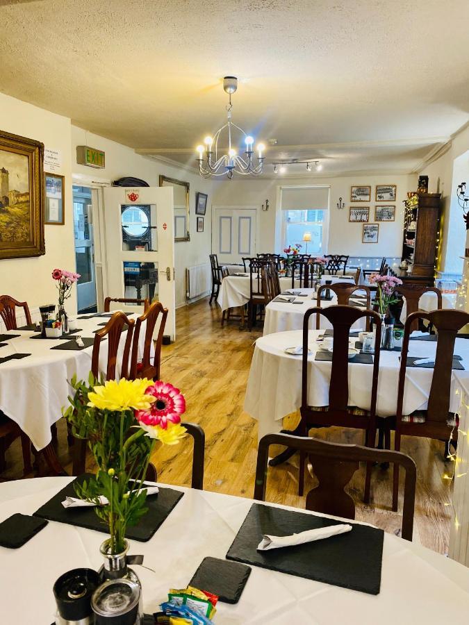 Newcastle Arms Hotel Coldstream Buitenkant foto