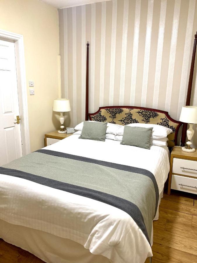 Newcastle Arms Hotel Coldstream Buitenkant foto