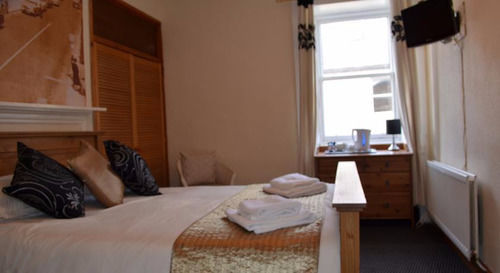 Newcastle Arms Hotel Coldstream Buitenkant foto